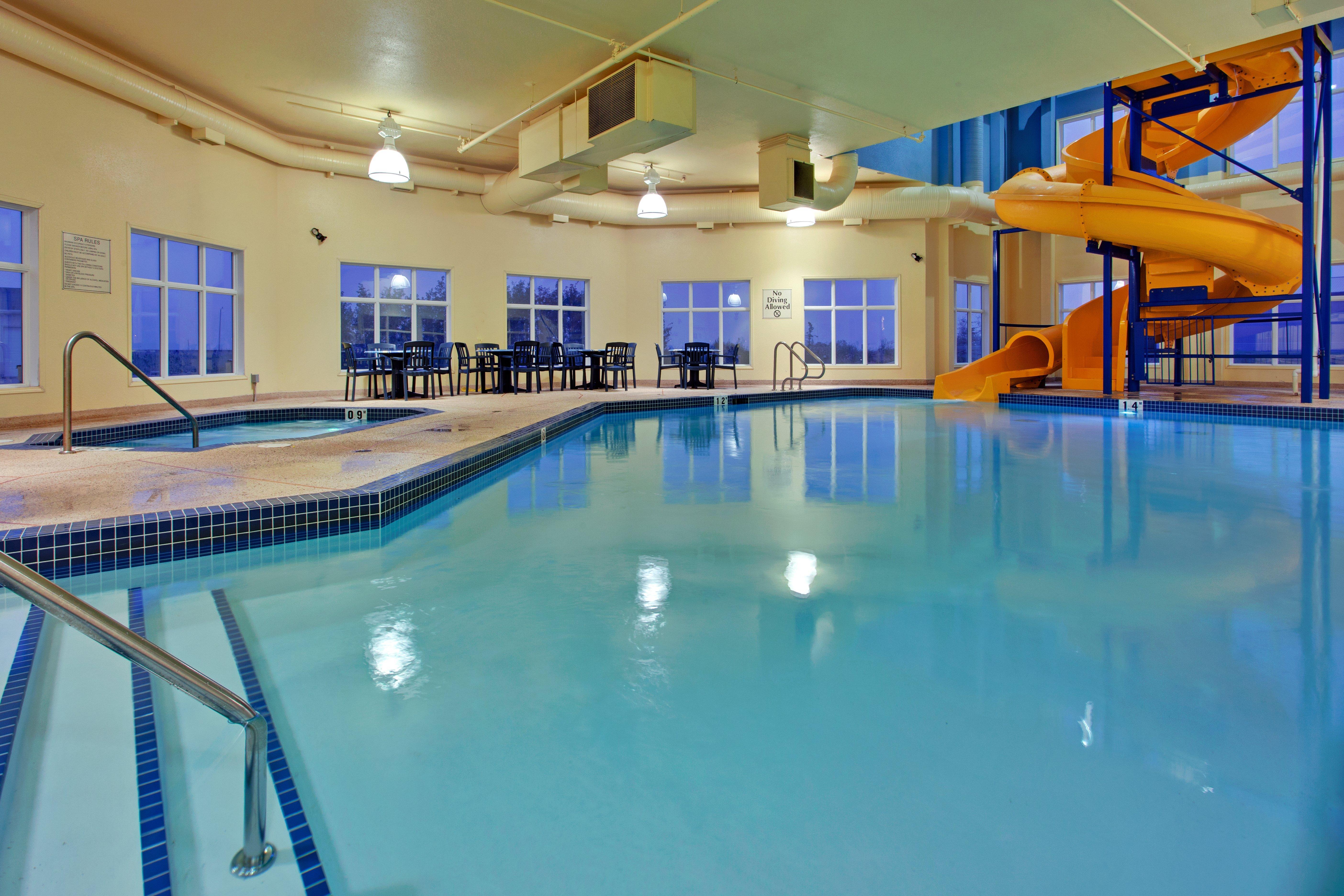 Holiday Inn Express Hotel & Suites - Edmonton International Airport By Ihg Ниску Удобства фото