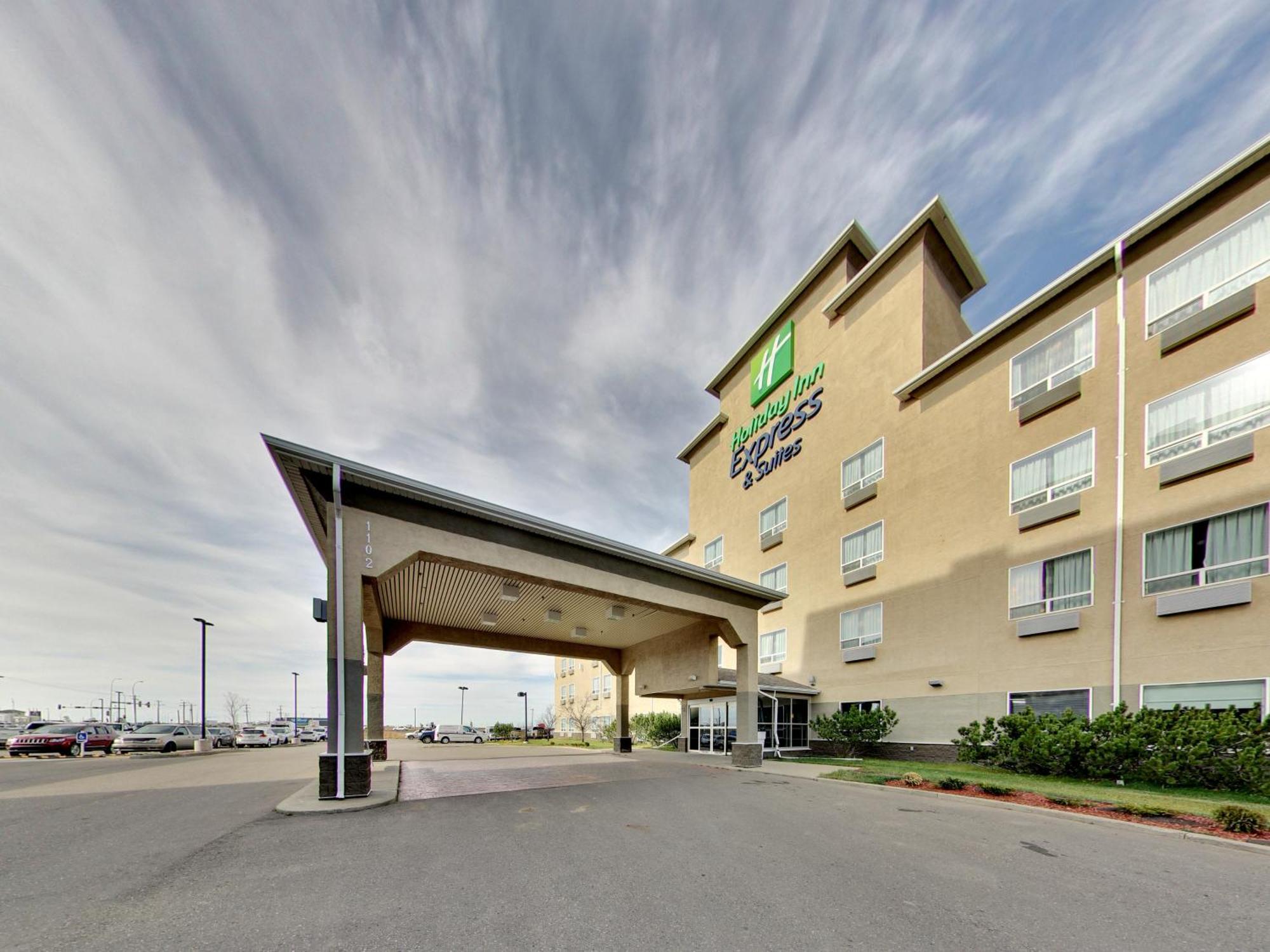 Holiday Inn Express Hotel & Suites - Edmonton International Airport By Ihg Ниску Экстерьер фото